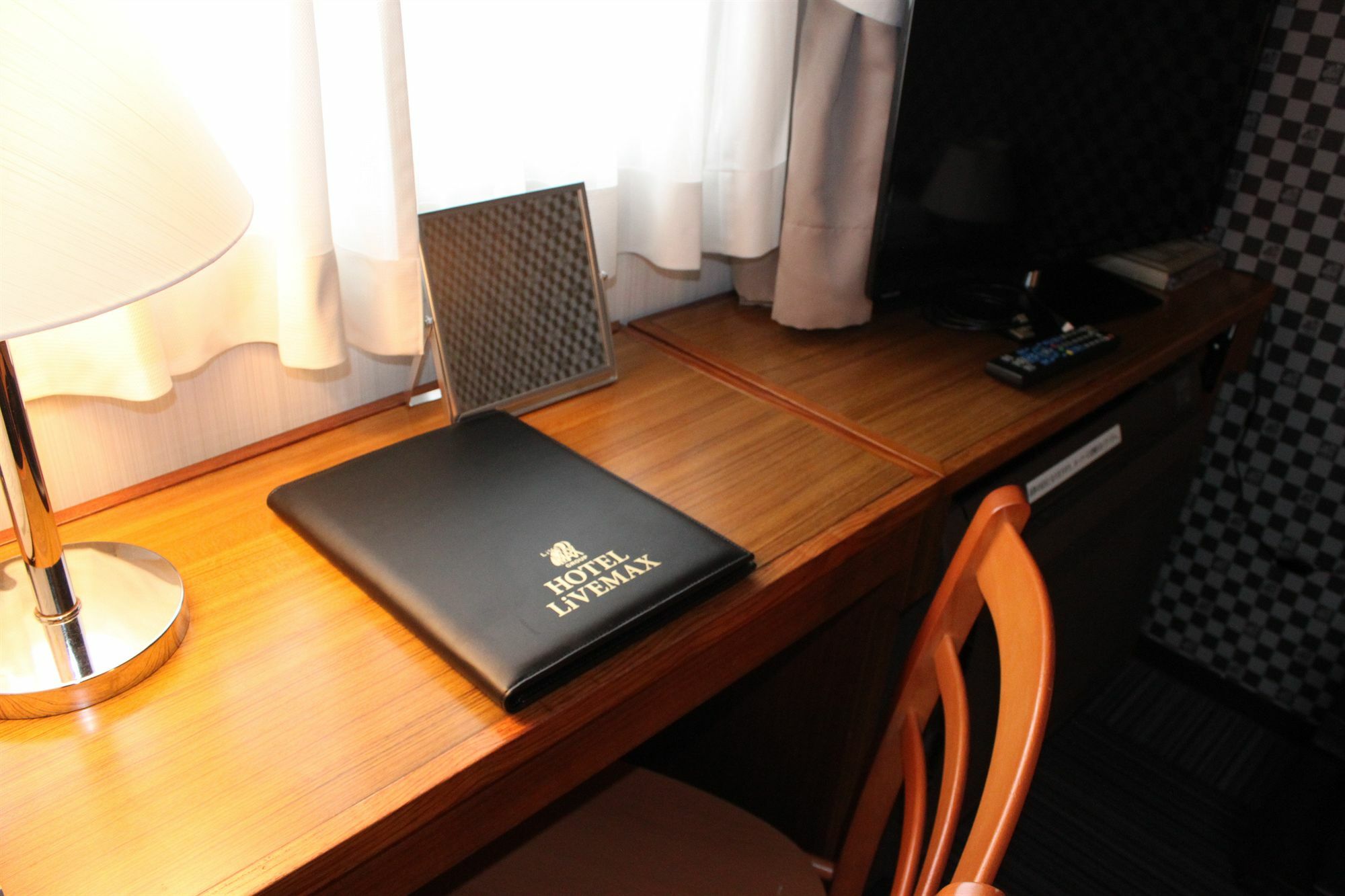 Hotel Livemax Budget Tokyo Hamura Ekimae Esterno foto
